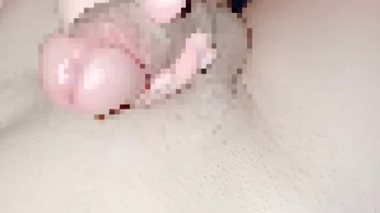 足コキすると興奮して喜ぶ彼❤️【日本人素人HENTAIカップル個人撮影42】 - Free Sex Video - RedTube