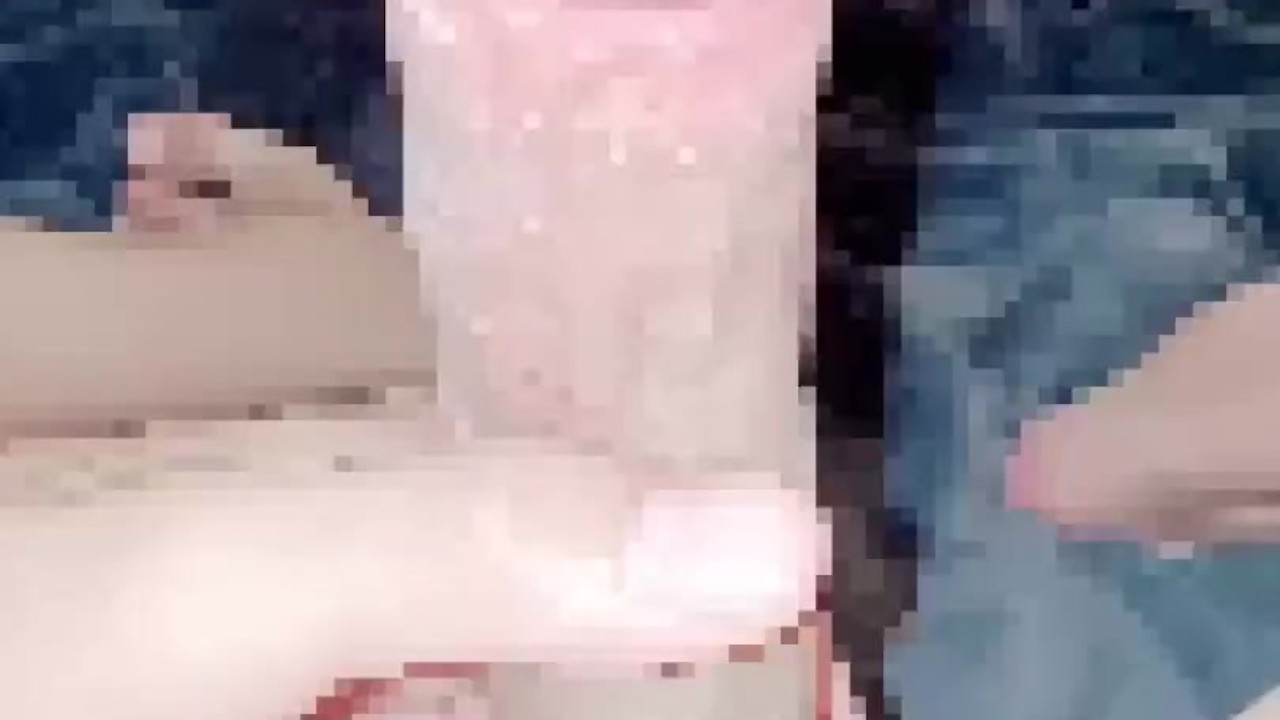 足コキすると興奮して喜ぶ彼❤️【日本人素人HENTAIカップル個人撮影42】 - Free Sex Video - RedTube
