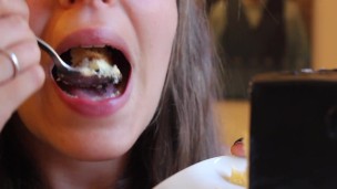PORNÔ DE BOLO ASMR