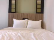 【エロ漫画家さん】12話　前半　人生初めての女性風俗を呼んでみたらすごいマッチョがきた！奥までマッサージされちゃいました【高画質版はOnlyfansへ】 1/16