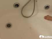 She shaved her pussy for the camera 6/16