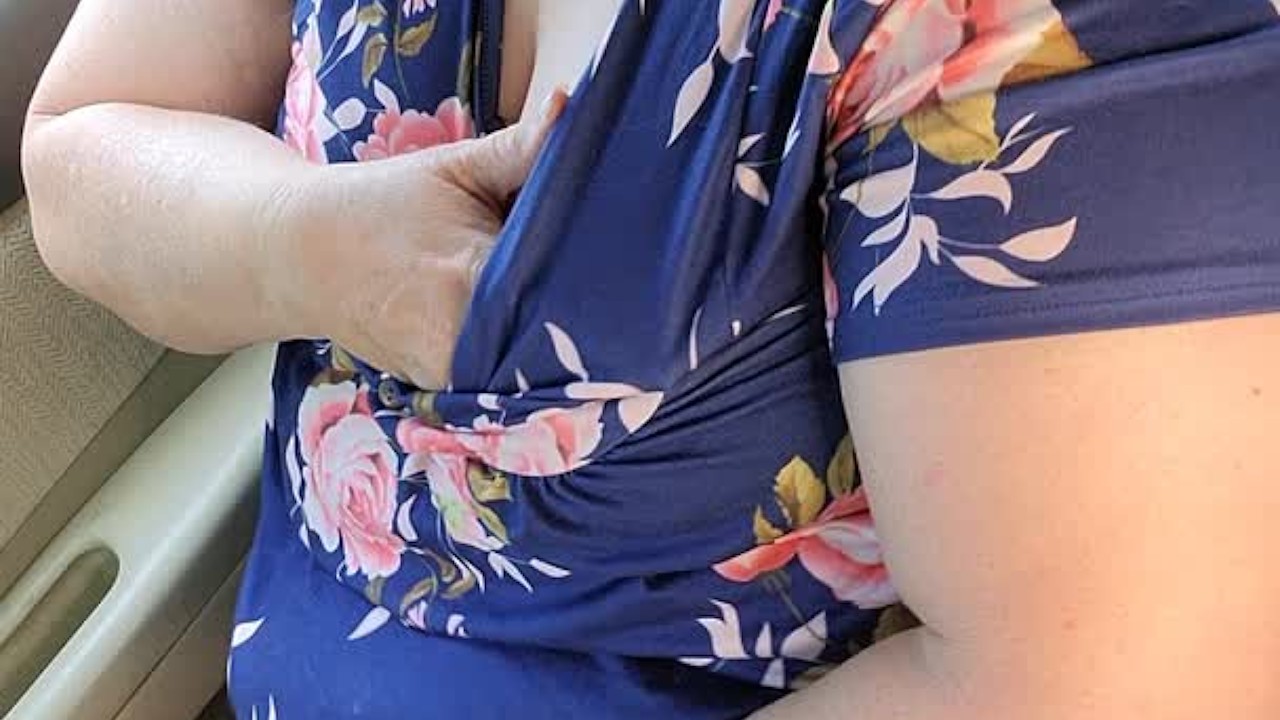 1 HORNY BBW Southern Naughty Hotwife MASTURBATES IN CAR in her neighborhood TRIES TO GET CAUGHT! - 無料セックスビデオ - RedTube