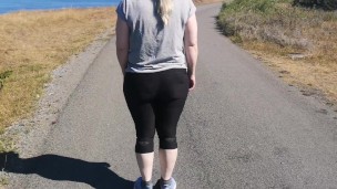 Took a walk in lovley weather, need to pee with stunning veiw