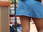 UPSKIRT NO PANTIES in a RESTAURANT 2/16