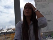 HUNT4K Babe betrügt BF mit Jäger, der ihnen Unterkunft geben könnte 3/16