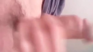  me pide que le muestre mi verga