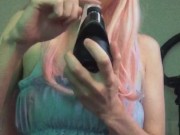Hot egirl smokes puffco 