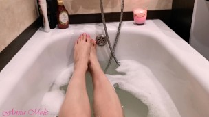 My feet are in the bathroom. Foot fetish Anna Mole