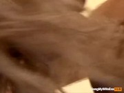 Moglie italiana lo succhia e riceve enorme sbarrata 6/16