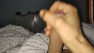Alguien estaría DISPUESTO a tomar la LECHE de esta GRAN POLLA? 