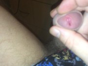 Большой возбужденный мужик дрочит крупным планом - Screenshot 8 of 16 - Hetero