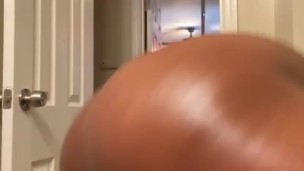 Renee Royal Twerking