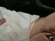 白シャツ清楚熟女の車内オナニー♡挿入でイッた後もまたクリトリスをいじり始める変態人妻♡ 11/16