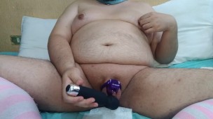 Playing with my sissy clitty