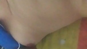 Chica trans chavita masturbándose 