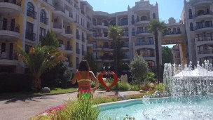Met with a friend in the pool and quickly agreed on anal sex in a suite room