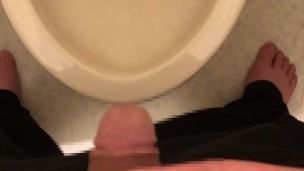 2021.7.6 peeing man