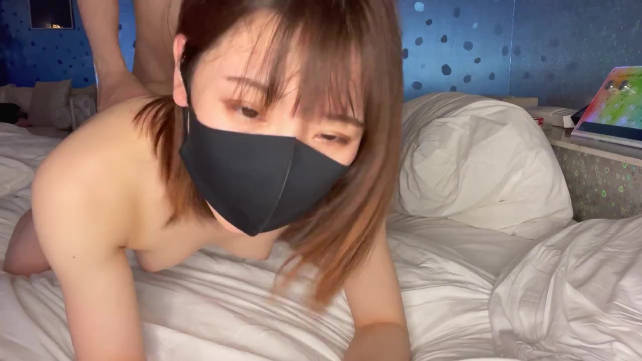 現役JDラブホ連れ込み！可愛いギャルのご奉仕に最後はパイパンロリまんこに中出し(後半)♡amatuer RYO&YUU♡素人カップル/10代/膣内射精/色白/スリム/美少女/足フェチ/綺麗なまんこ - Бесплатное секс видео - RedTube