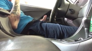 Tryin to bust a nut in public part one
