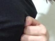 貧乳だからノーブラでも大丈夫？ - Screenshot 4 of 16 - Hentai