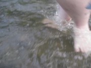 Walking through water - Screenshot 4 of 16 - Water