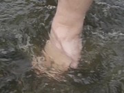 Walking through water - Screenshot 8 of 16 - Kink