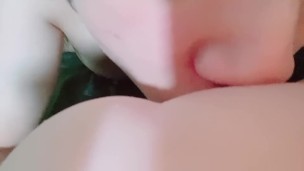 【女性向け】生クリームをおっぱいとマンコに塗り11分間舐めまくるイケメン社会人「エッチなデザート」
