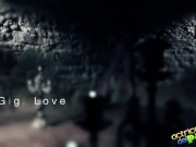 Gigi Love es la chica del mes 1/16