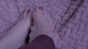  Cuffed foot fetish ♡