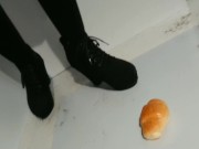 Crush the pan with dirty short boots🙏