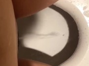 【オナニー記録】ショッピングセンターのトイレでクリにウォッシュレットを当てて_大手メーカー勤務OL - Screenshot 12 of 16 - Masturbate