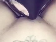 mon esclave me leche la chatte 2/16