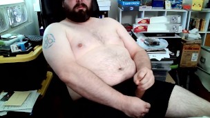 Nerdy Bear Gets Horny And Jerks Off To Some Porn