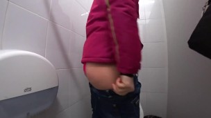 I pee in a public toilet