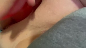 PLAYING WITH MY WET MILF PUSSY