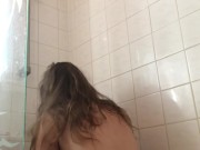 Viens me prendre sous la douche 💦🔥👄 4/16