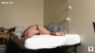 Squirming around while I use my dido and clit sucker to cum [Pleasure Squad] Daisy Mei