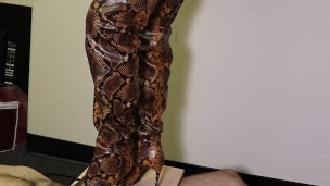 Mistress Standing on Balls with her Stiletto High Heels! Super Painful! Ball Stomping Board