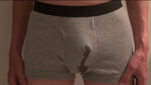 パンツ履いておもらし