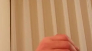 あおむけオナニーで空高く射精し顔射