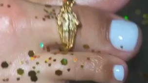 Liannas Sexy Oily Stripper Feet Sprinkled with Glitter