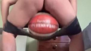 Basketball twerk