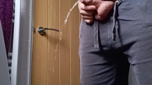 Big lads big cock, desperate piss.