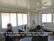 LOAN4K La mignonne blonde ne peut pas payer le loyer alors elle va à la banque pour un prêt 5/16