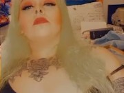 Fuck faces - Screenshot 2 of 16 - Female Domination