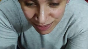Quickie! Cum mouthful, cumplay and swallow!