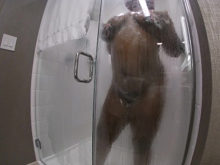 Big daddy takes me in the shower