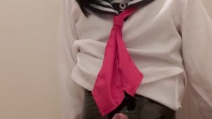 セーラー服を着てディルドに跨り腰振りアナニー 3日分の精液を手放し射精 縦動画