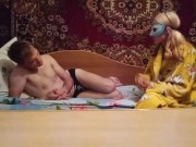 попросила научить её перед свиданием)  3/16