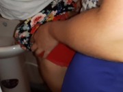 Я трахнула девушку своей дочери на кухне, пока дочери не было дома - lesbian_illusion 3/16